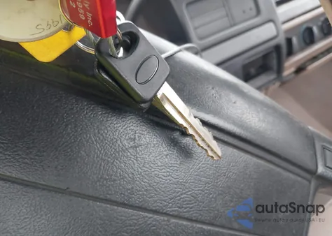 1995 Ford F150 из США, поврежденный, VIN 1FTDF15Y4SNA62382